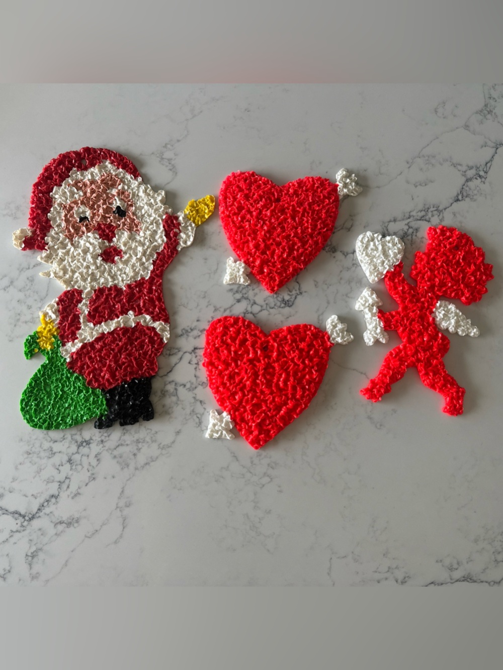 VTG Popcorn Melted Plastic 4 Christmas Valentines Santa w Toy Sack Cupid Hearts